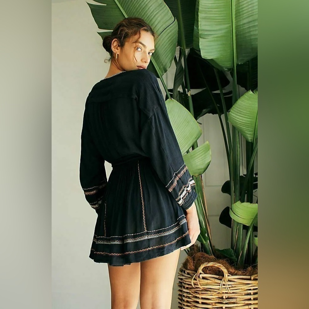 NWT $148 FREE PEOPLE Delilah midnight long sleeve boho mini dress XS - Picture 2 of 9